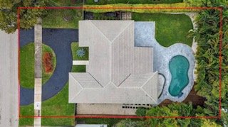 Miami Other: 425 NE 114th St