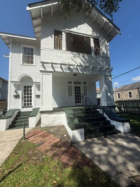 New Orleans Multiplex: 4001 Banks St