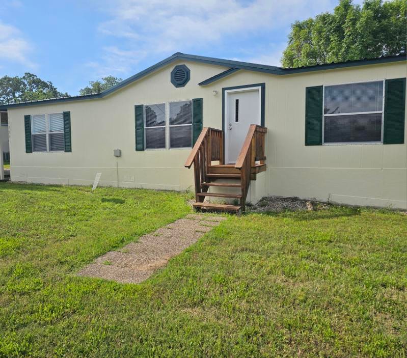 Azle House: 12235 Fm 730 N