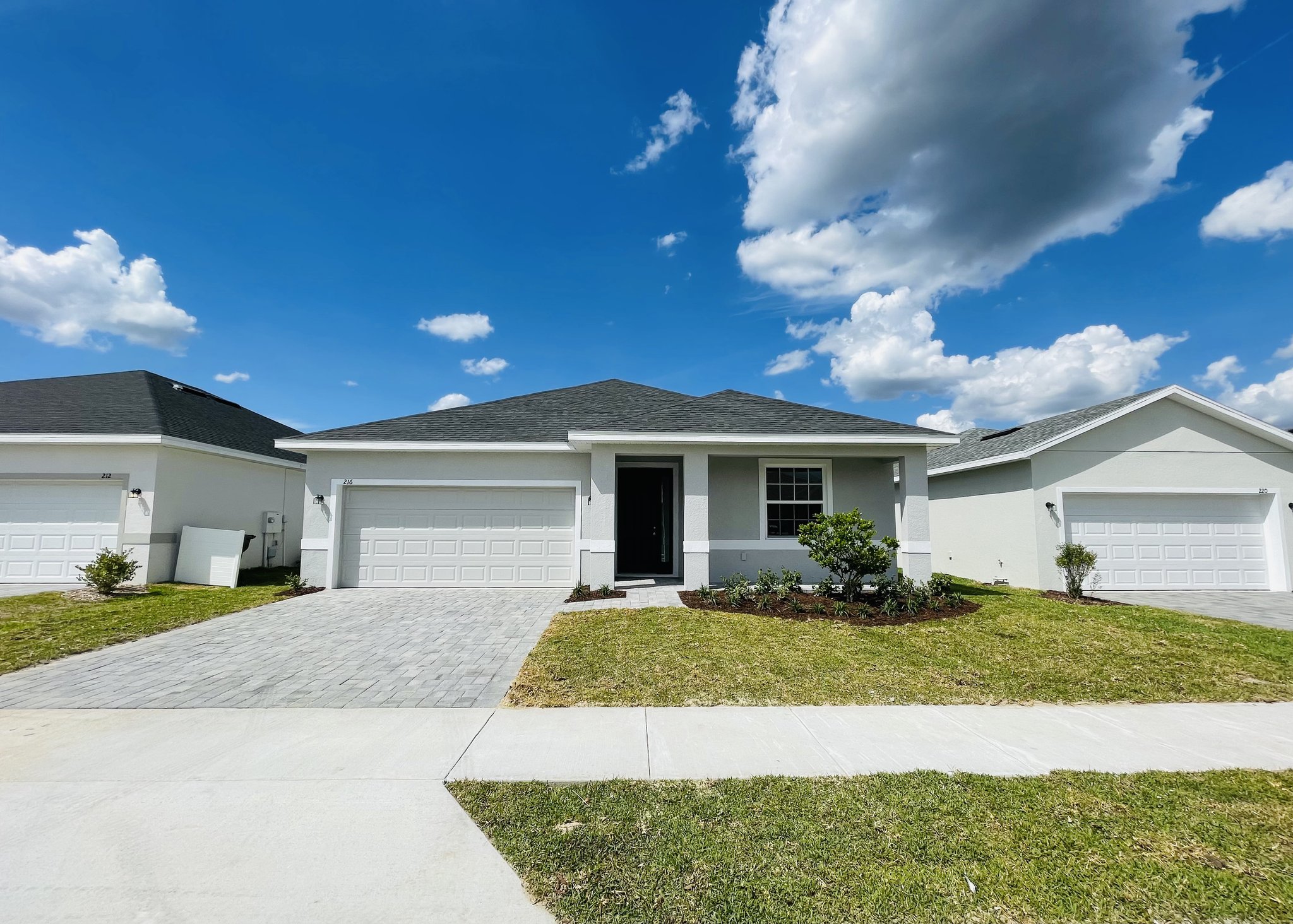 Davenport House: 216 Golden Sands Cir