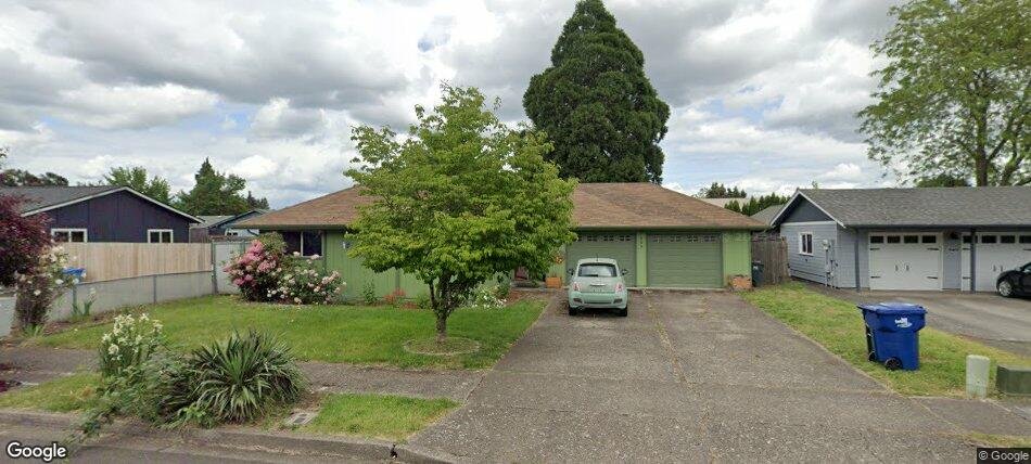 Eugene House: 1595 Scandia St
