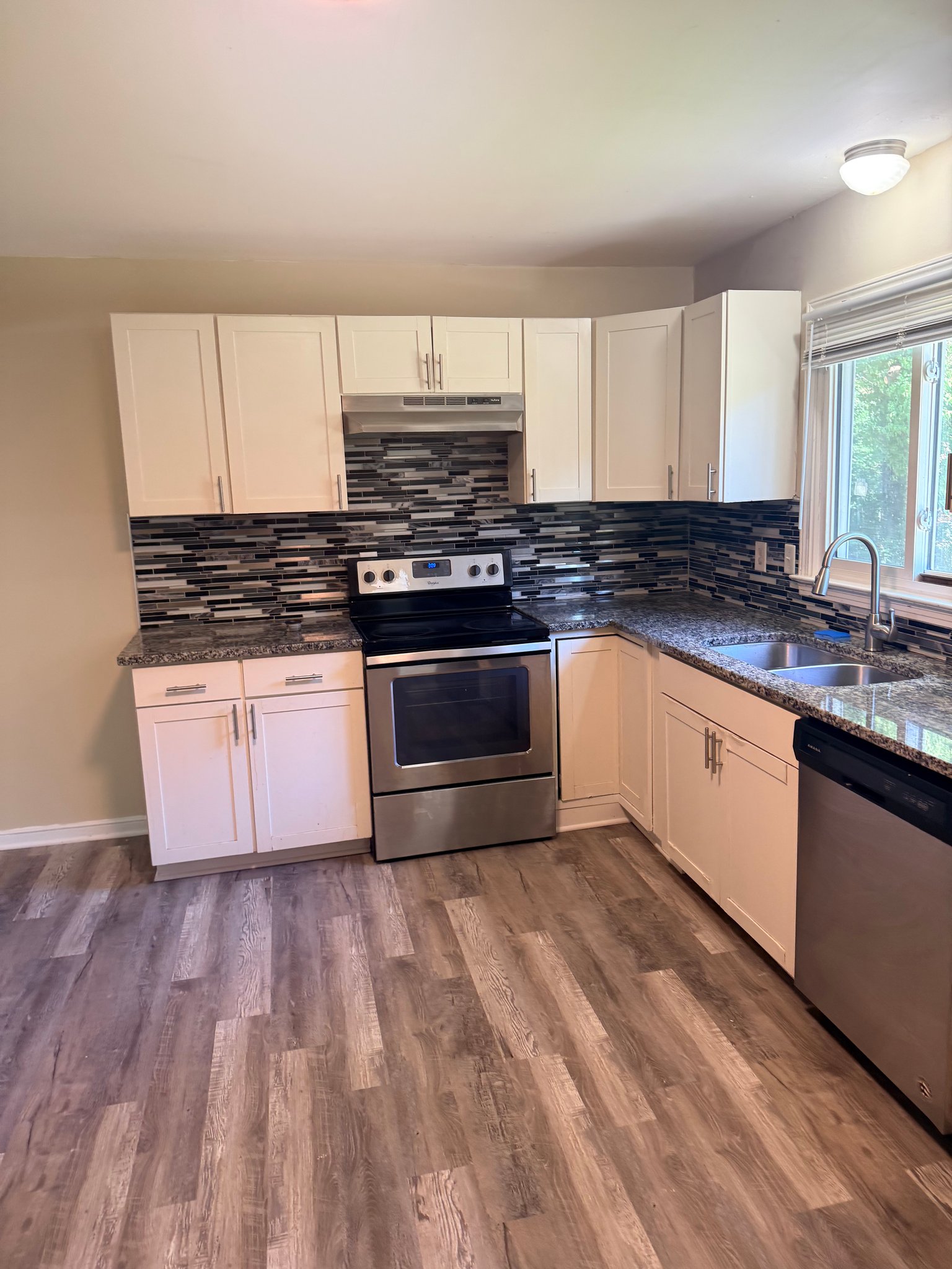 Hopewell House: 3206 Elmwood Avenue