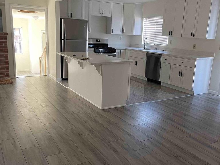 Walnut Creek House: 129 Pioneer Ave, Walnut Creek, CA 94597