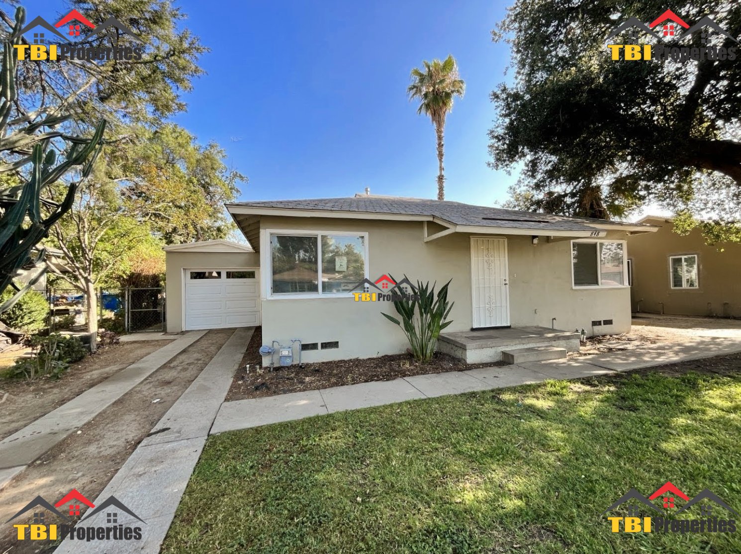 San Bernardino House: 848 W 29th St
