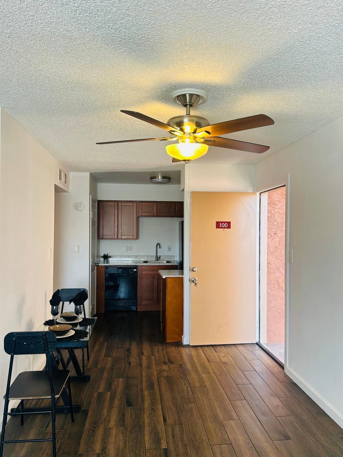 Phoenix Apartment: 777 W Campbell Ave