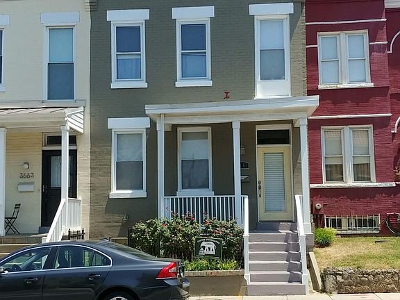 Washington Townhome: 3661 13th St NW
