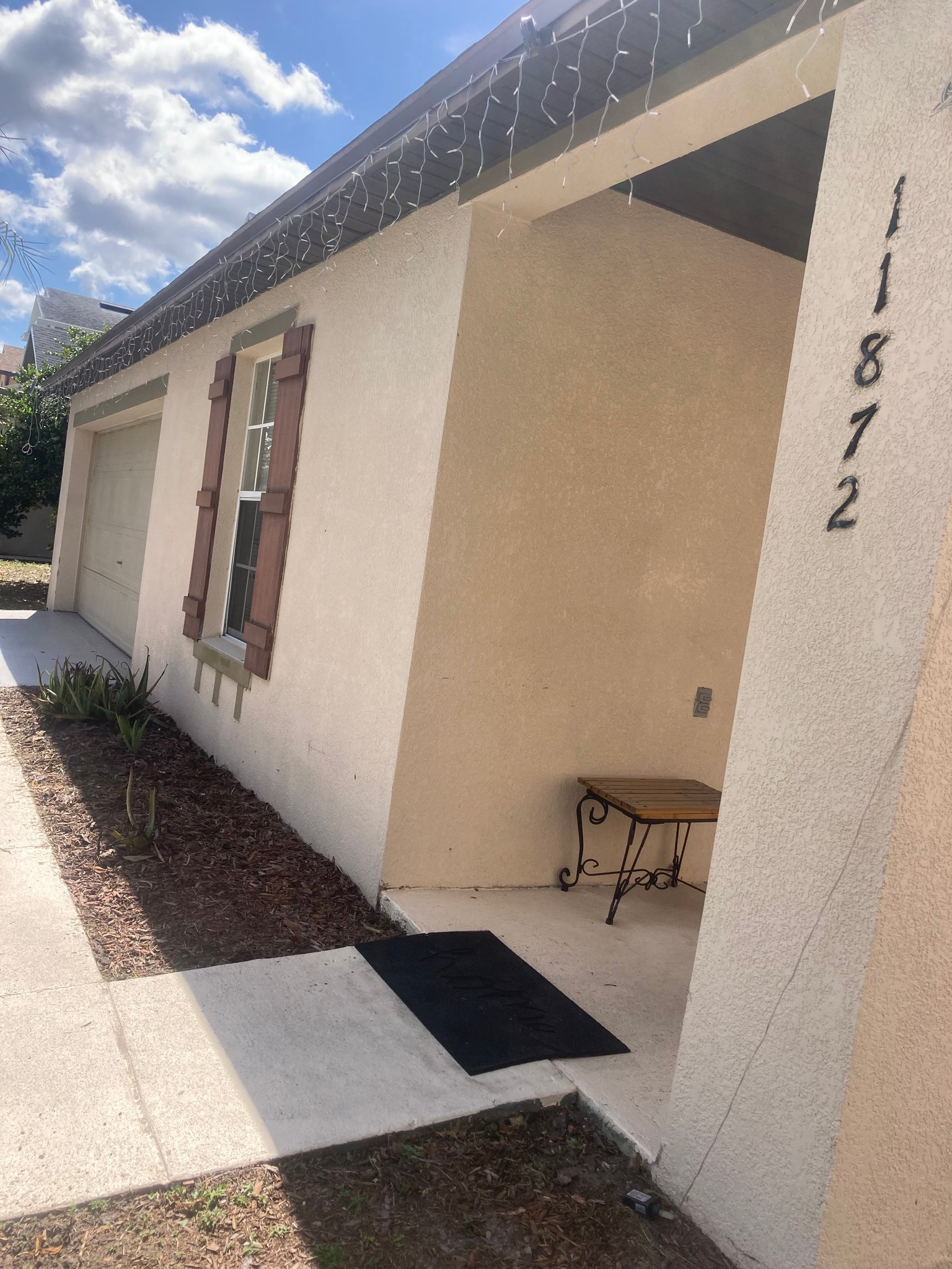 Orlando House: 11872 Old Glory Dr
