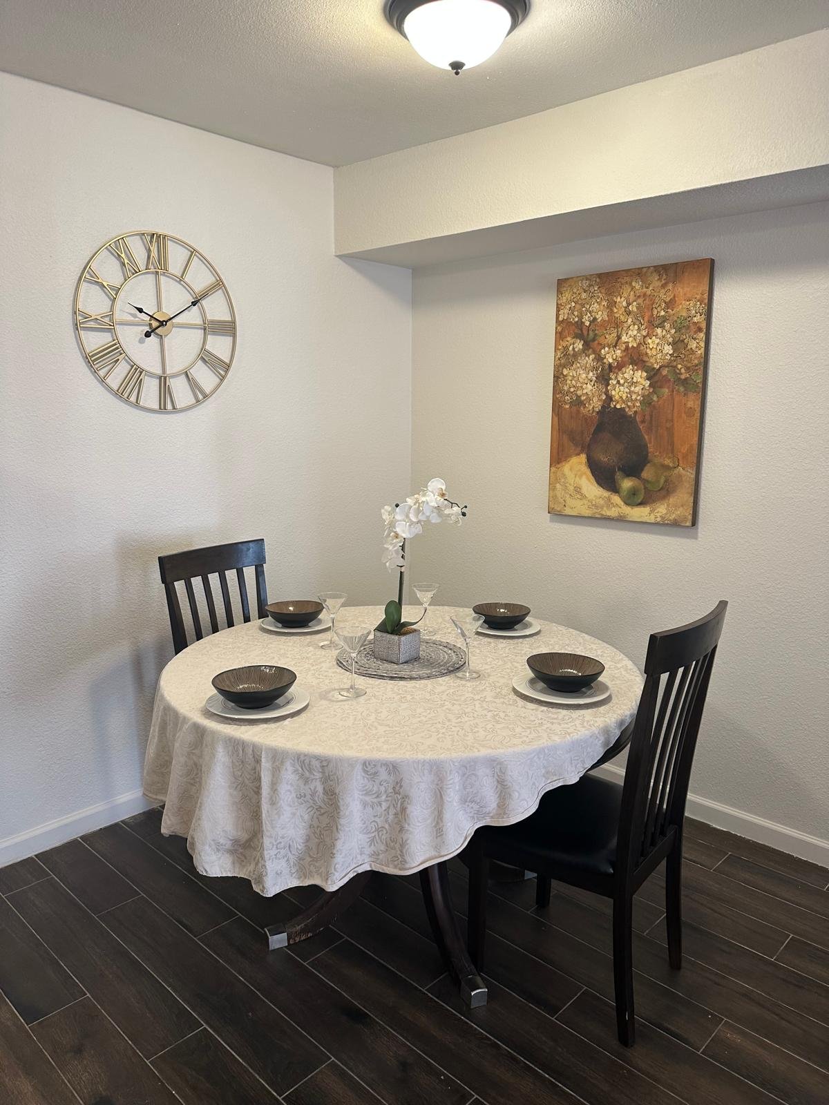 Phoenix Apartment: 777 W Campbell Ave