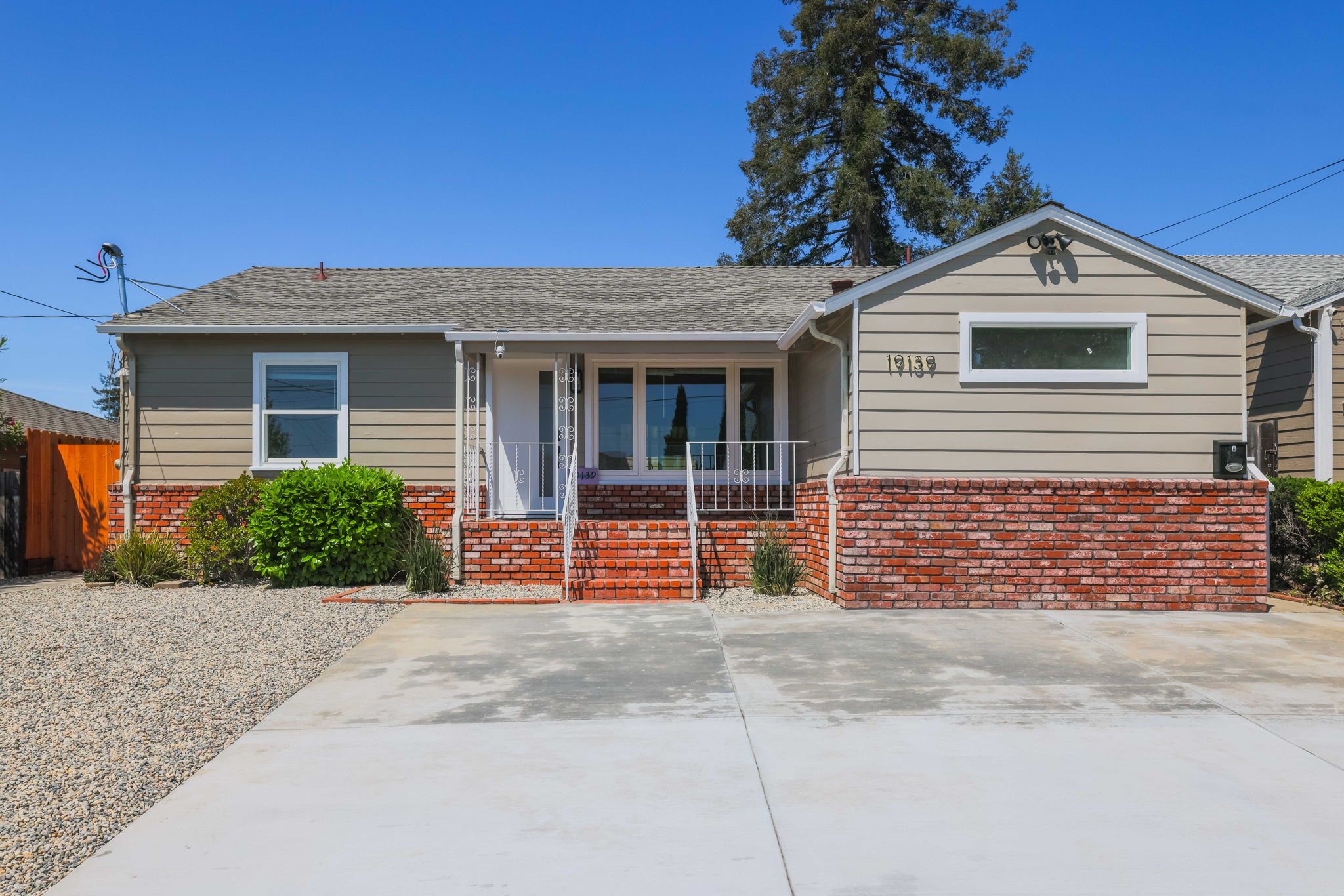 Castro Valley House: 19139 Vaughn Ave