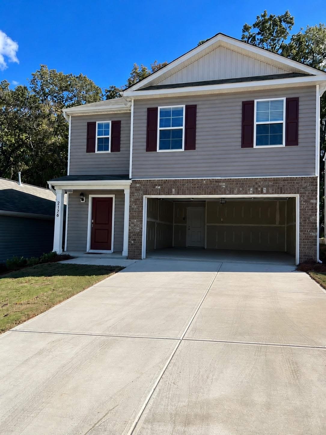 Columbia House: 2176 Elmridge Road
