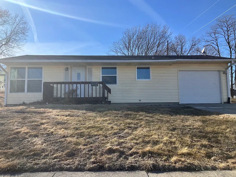 Lynnville House: 406 Cross St