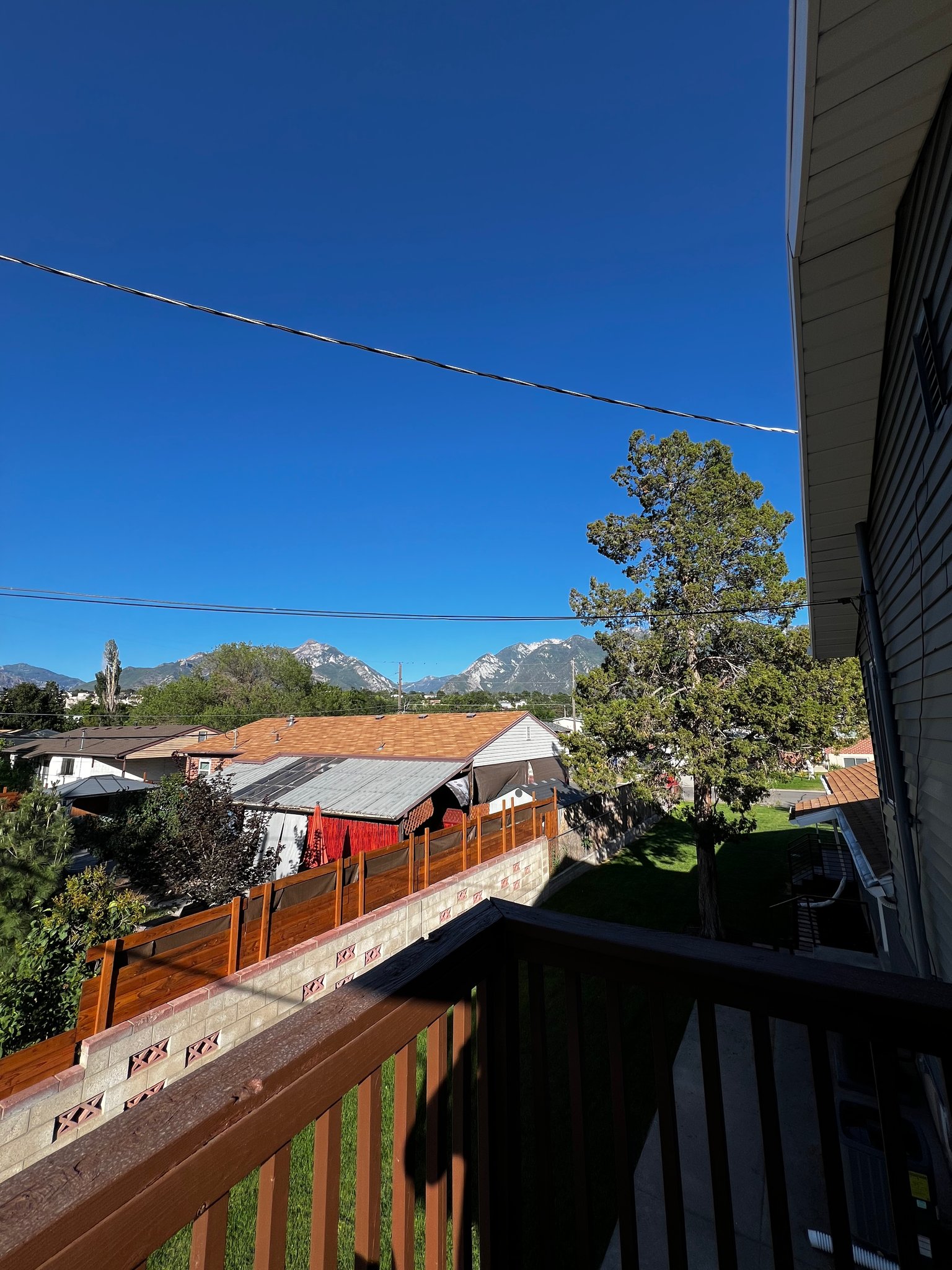 White City House: 1005 E Platinum Way