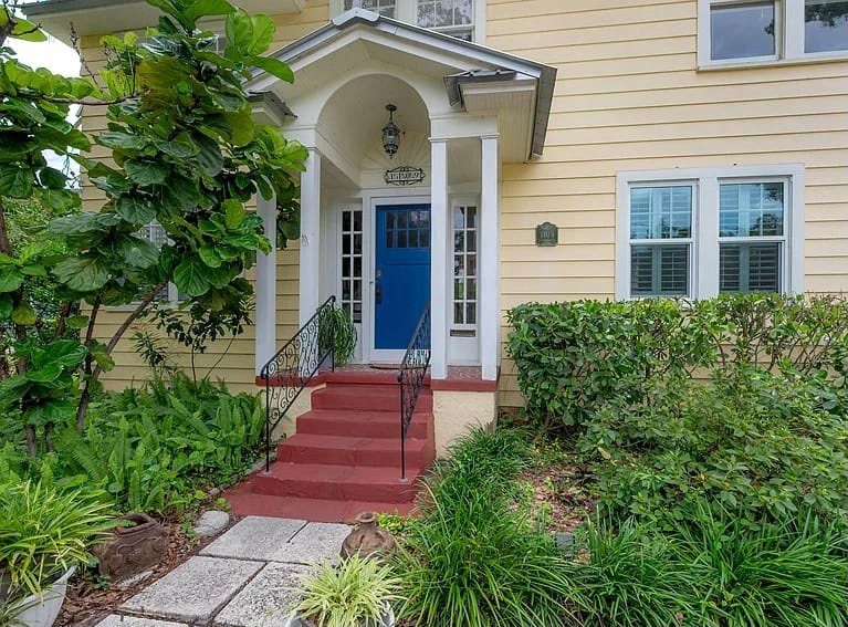 Tampa House: 1109 E Patterson St