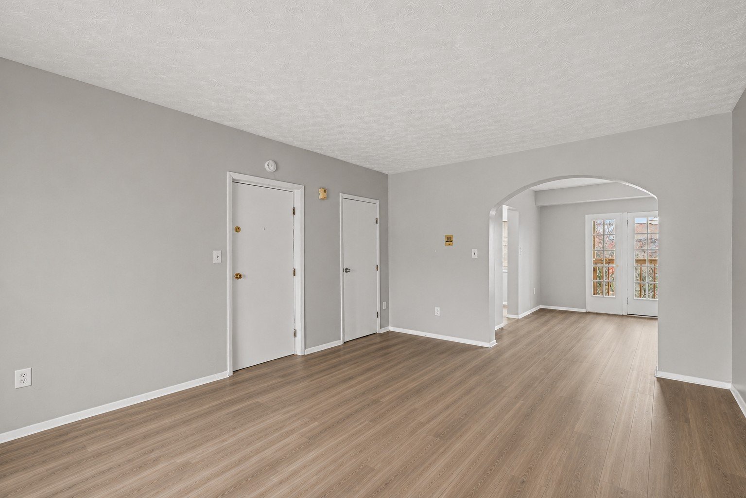 Cincinnati Apartment: 564 Glenwood Ave