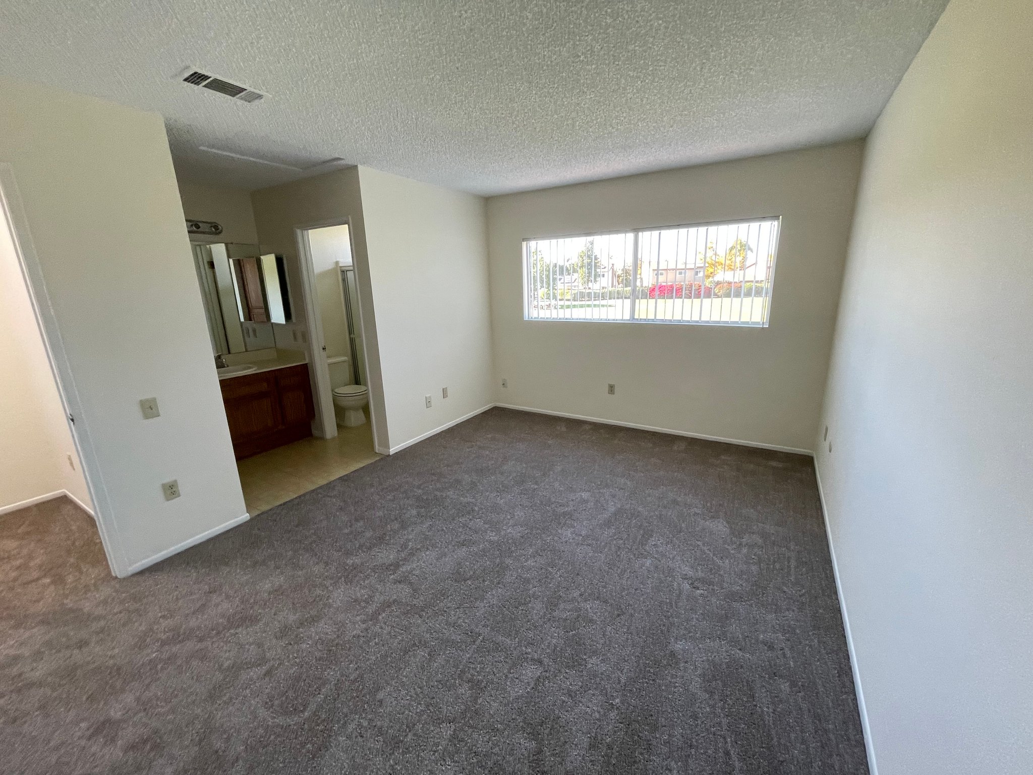 Oceanside Townhome: 3594 North Way