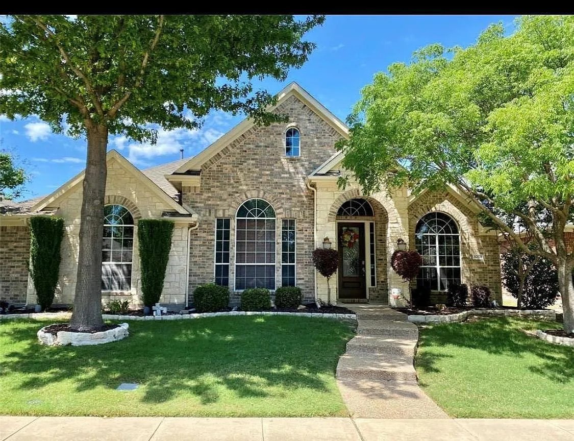 McKinney House: 9208 Sterling Gate Dr