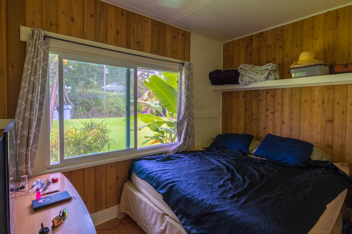 Hilo Single Room: 398 Ohai Street