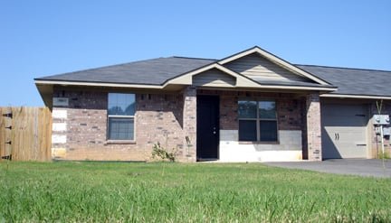 Lindale Townhome: 16932 Sentinel Lane