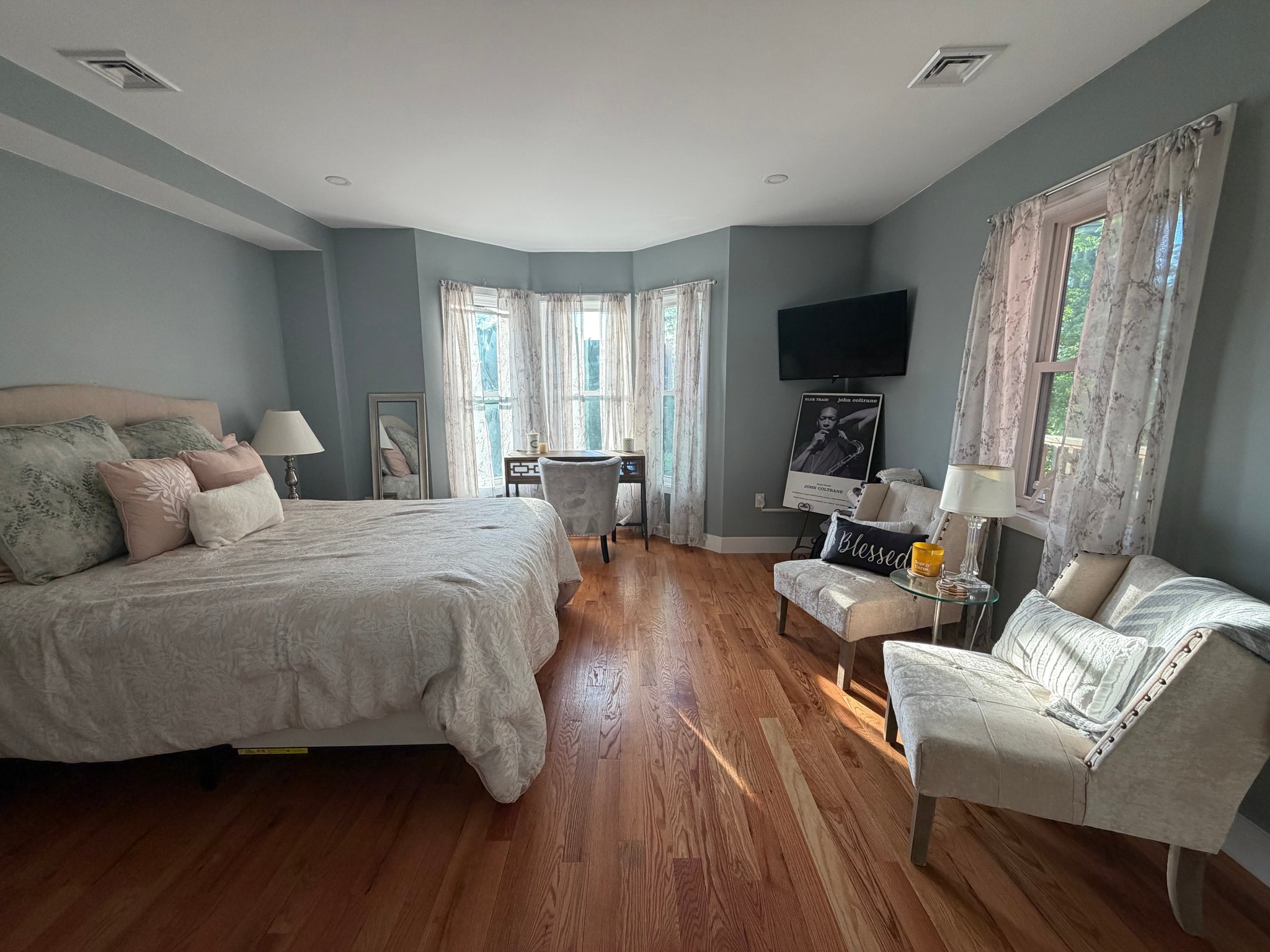 Boston House: 21 Mount Pleasant Avenue