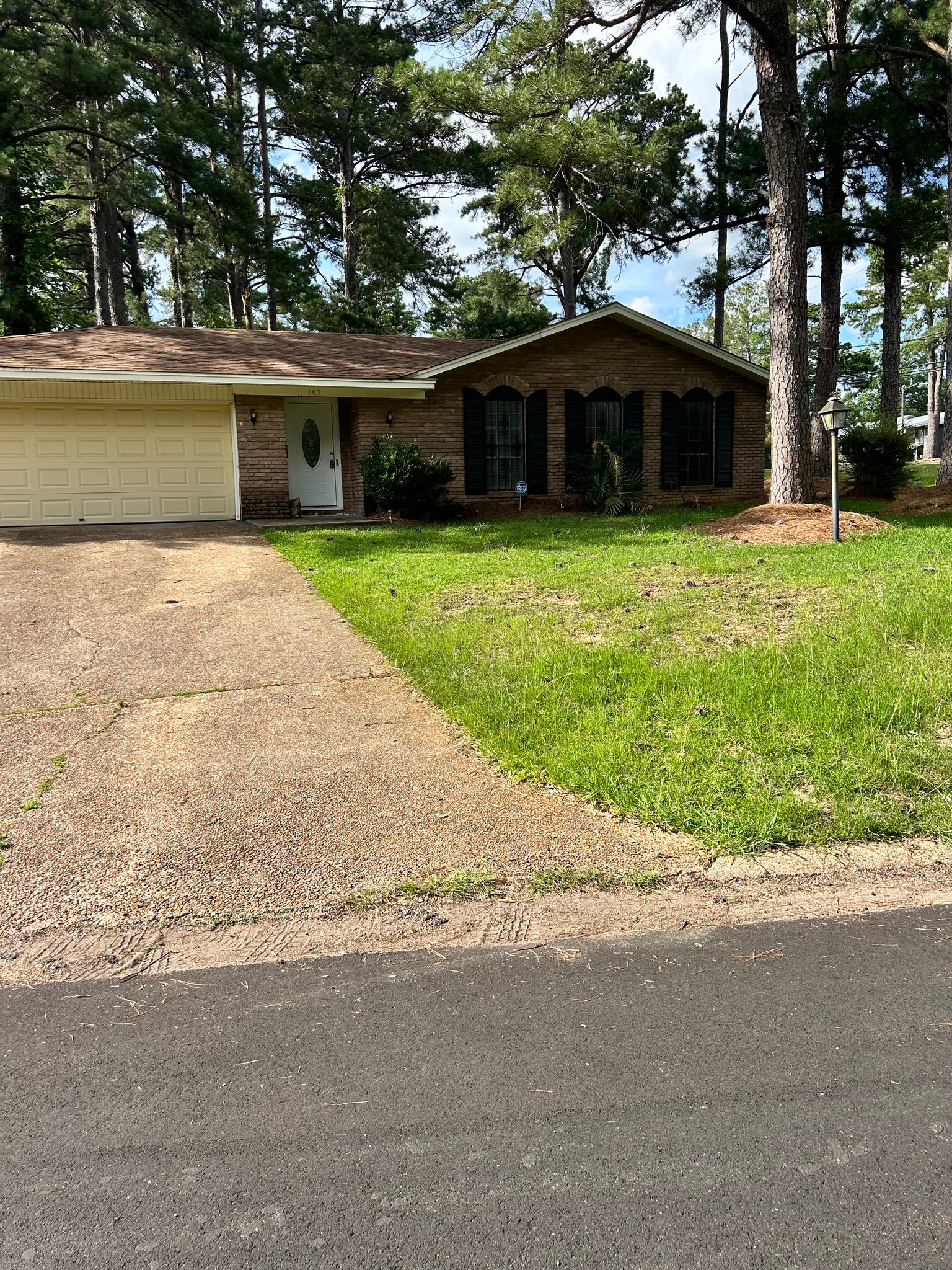 Jackson House: 102 Pine Island