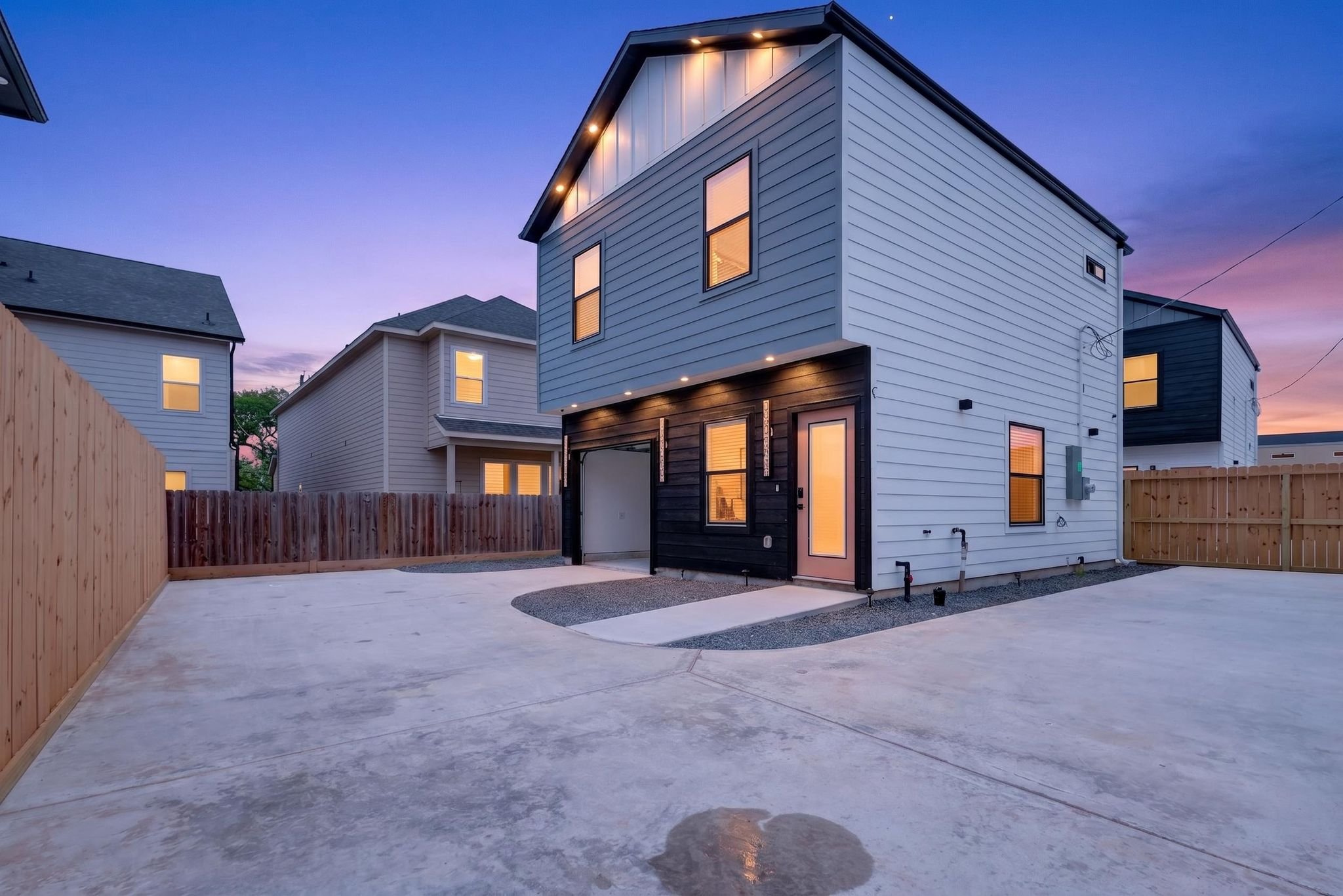 Houston Multiplex: 4609 Bricker St