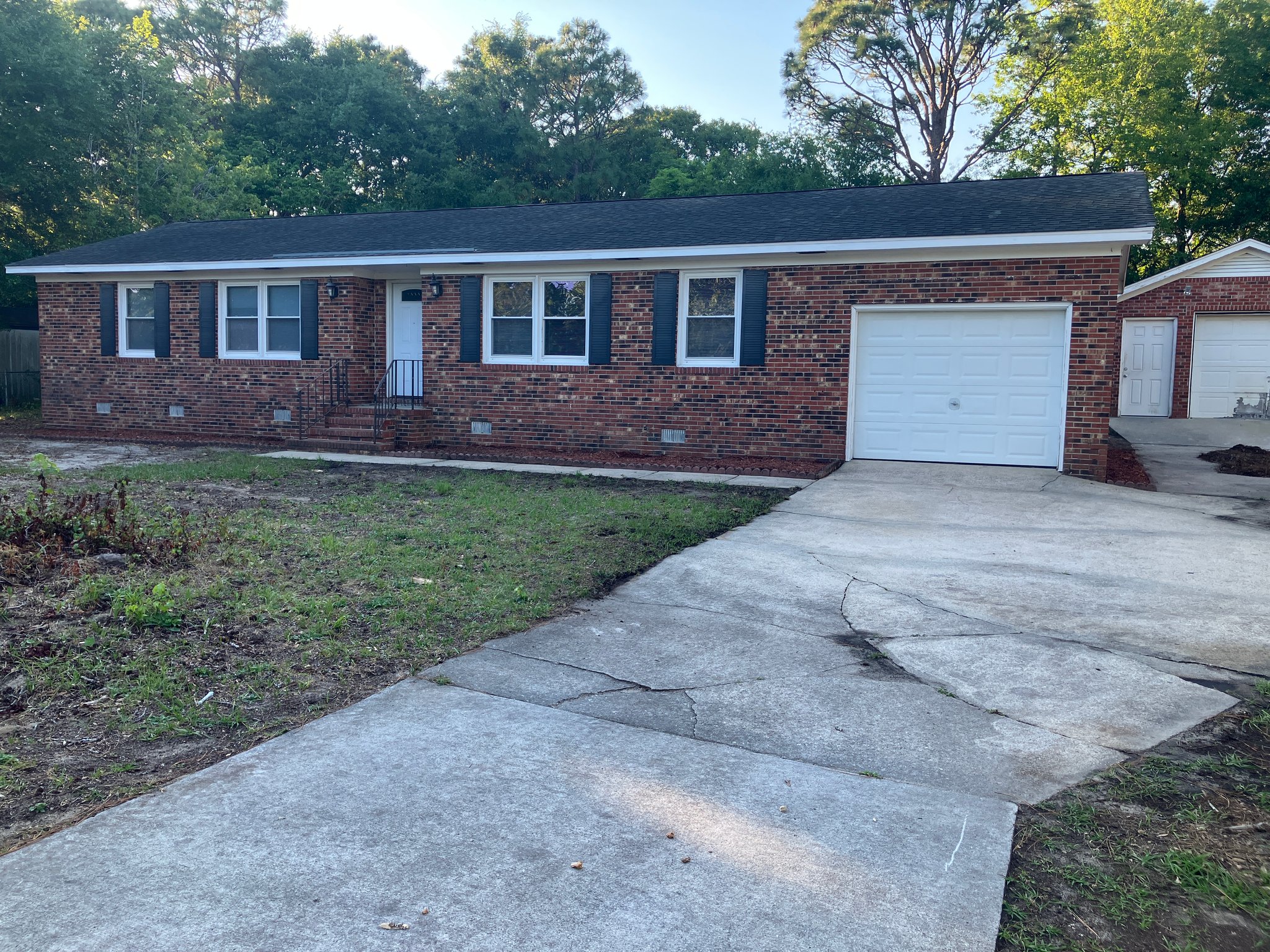 Wilmington House: 813 Hiawatha Dr