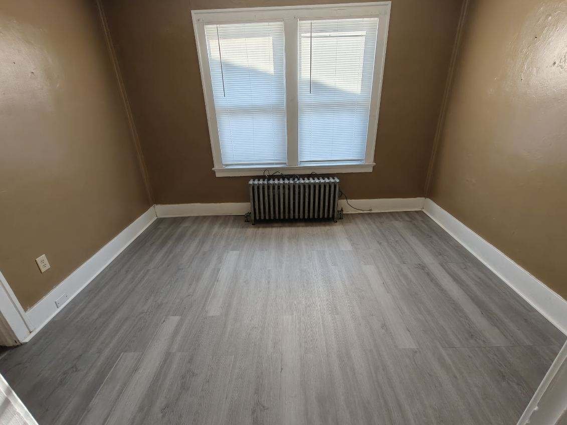 Glassport Multiplex: 838 Hemlock