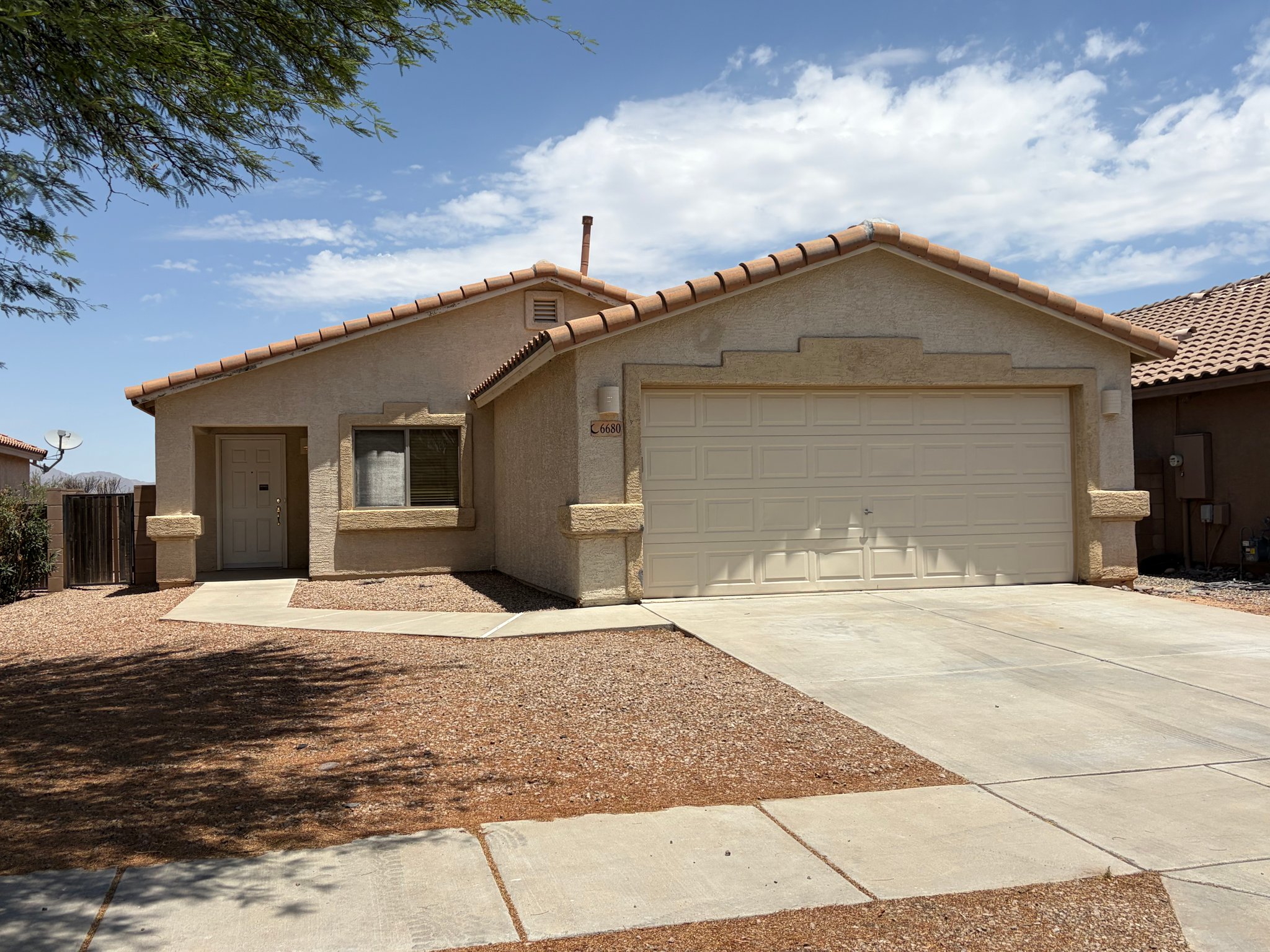 Tucson House: 6680 W Brightwater Way