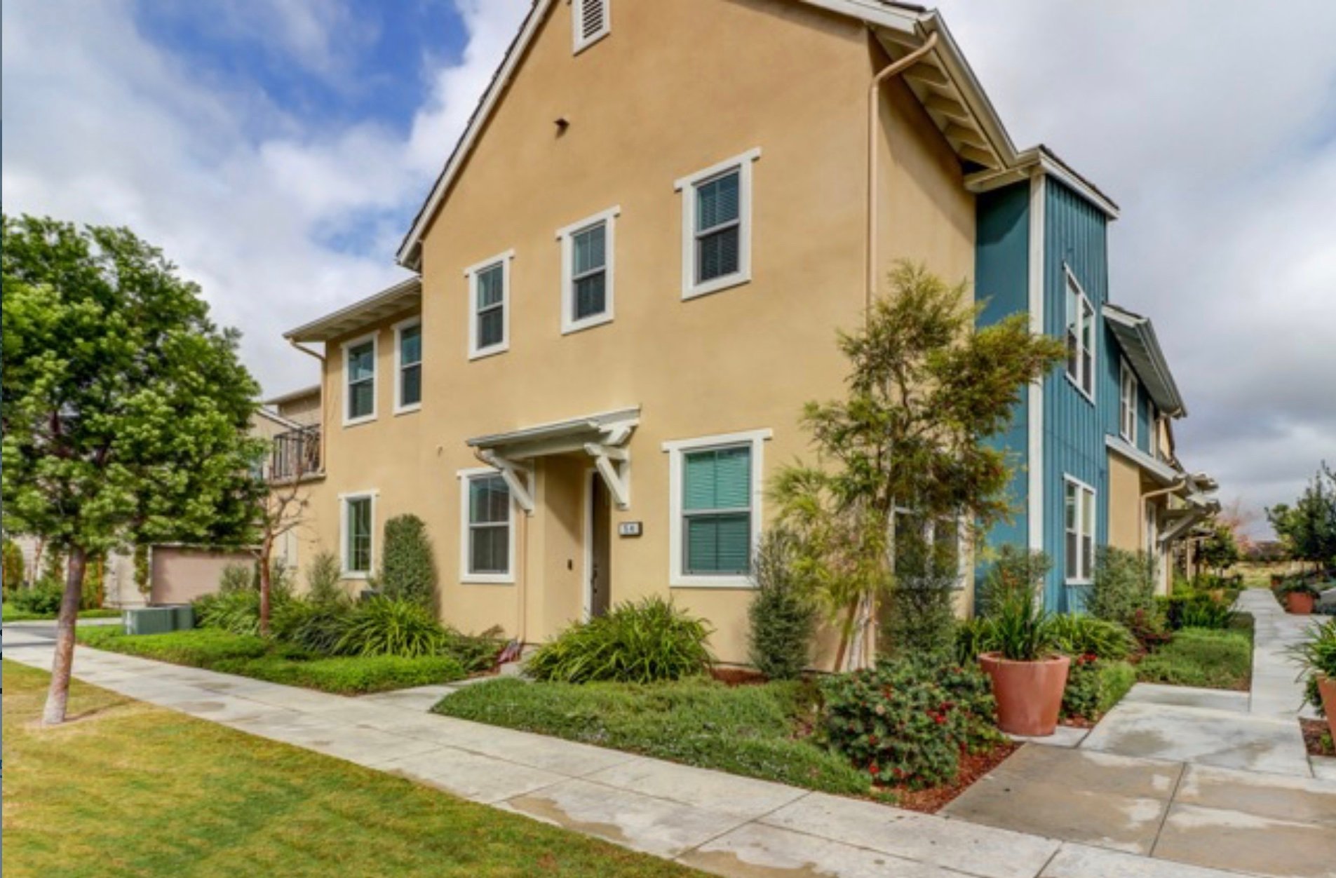 Rancho Mission Viejo Townhome: 54 Concepcion St