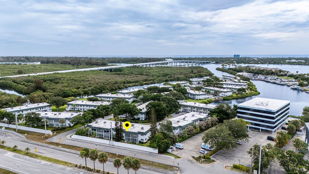 Vero Beach Condo: 2800 Indian River Blvd