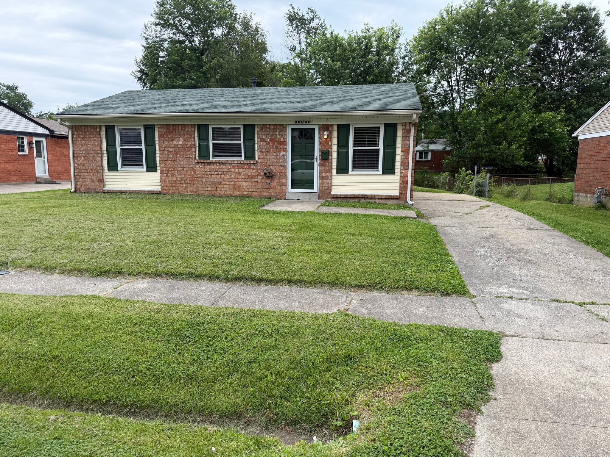 Louisville House: 11711 Wiltonwood Ct
