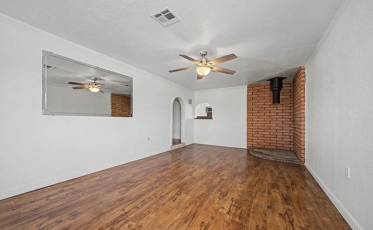 Celina House: 2815 Arabian Ln