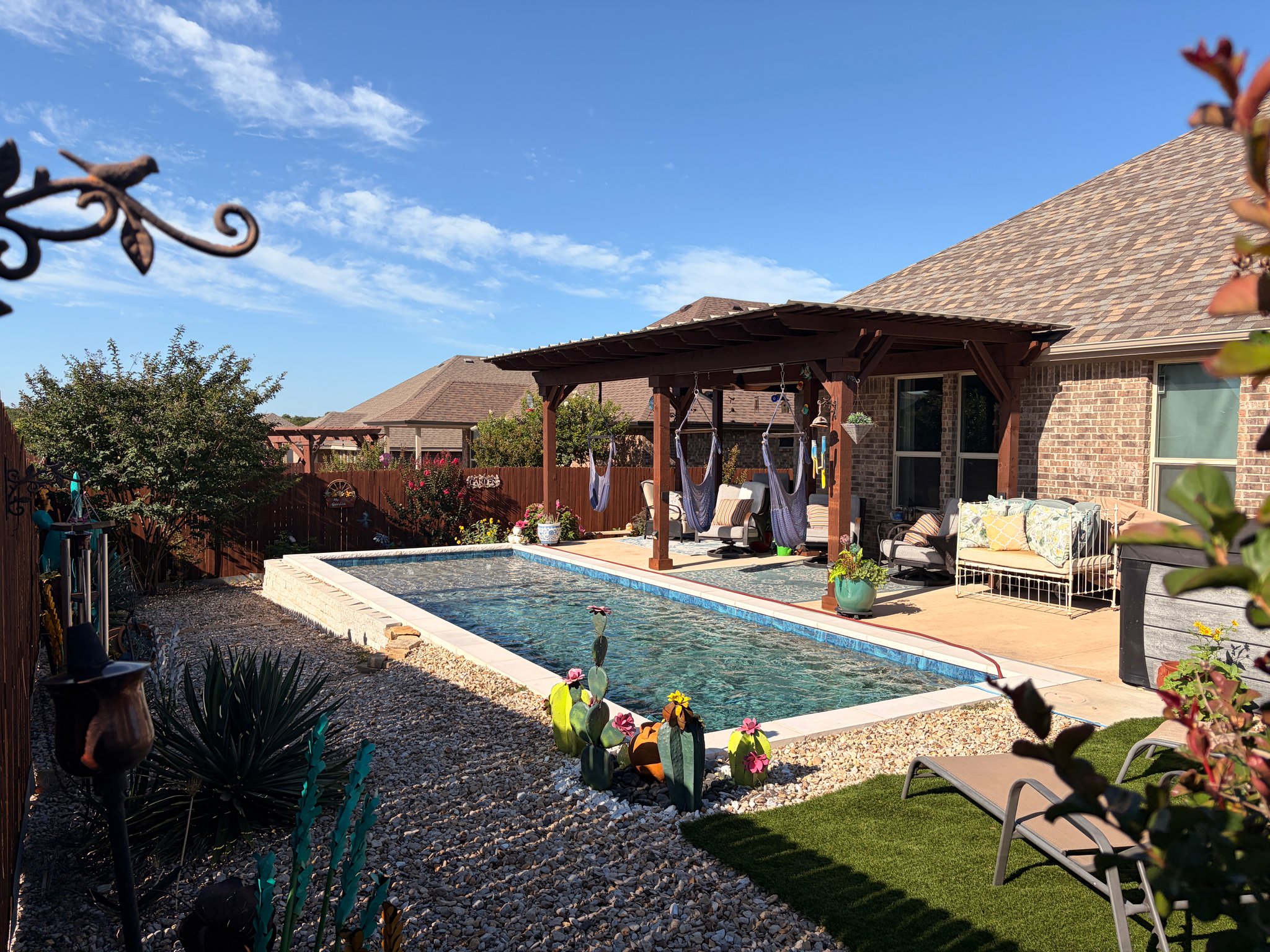Granbury House: 1709 Damascus Ct