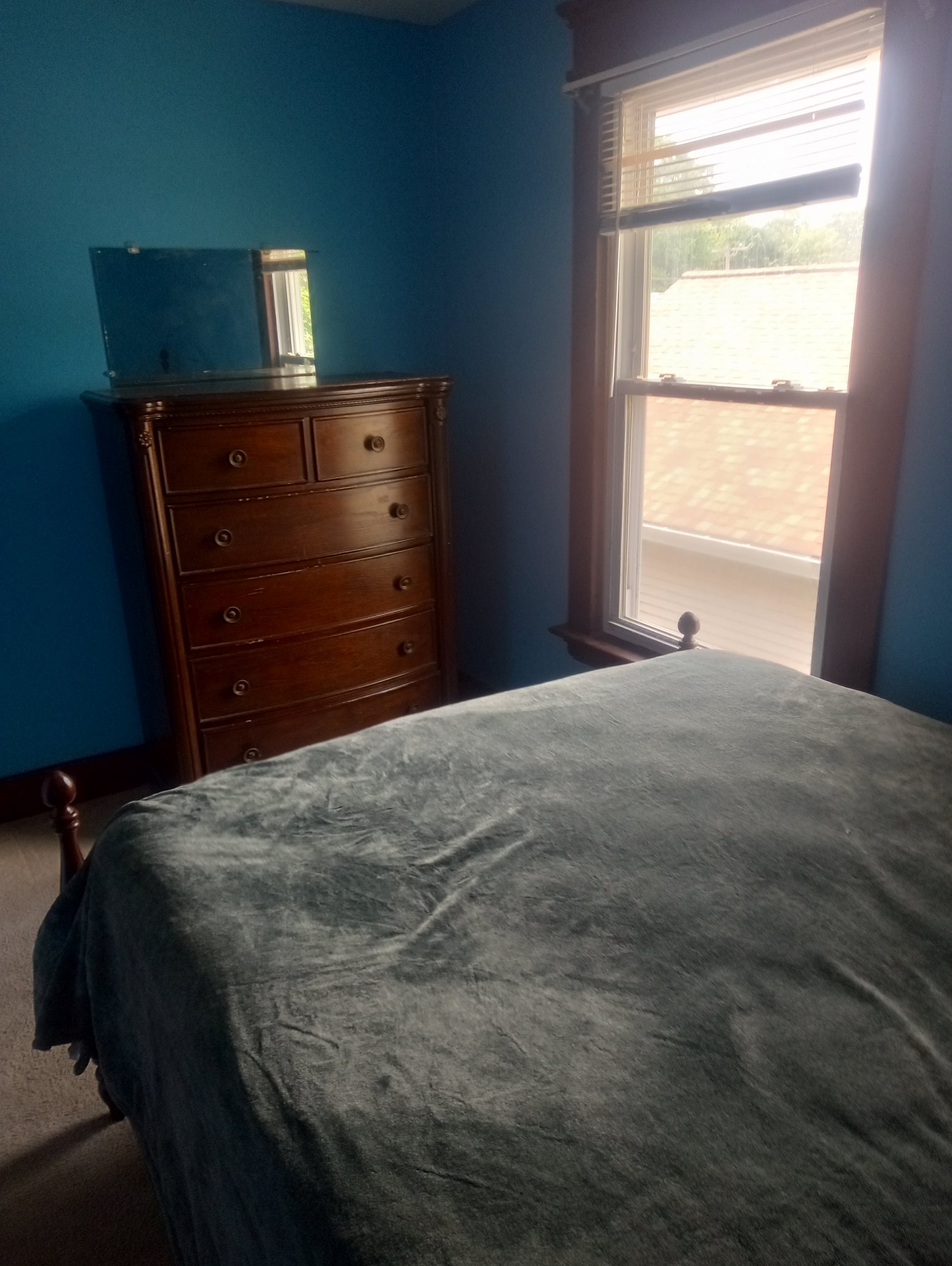 West haven Single Room: 379 Union ave