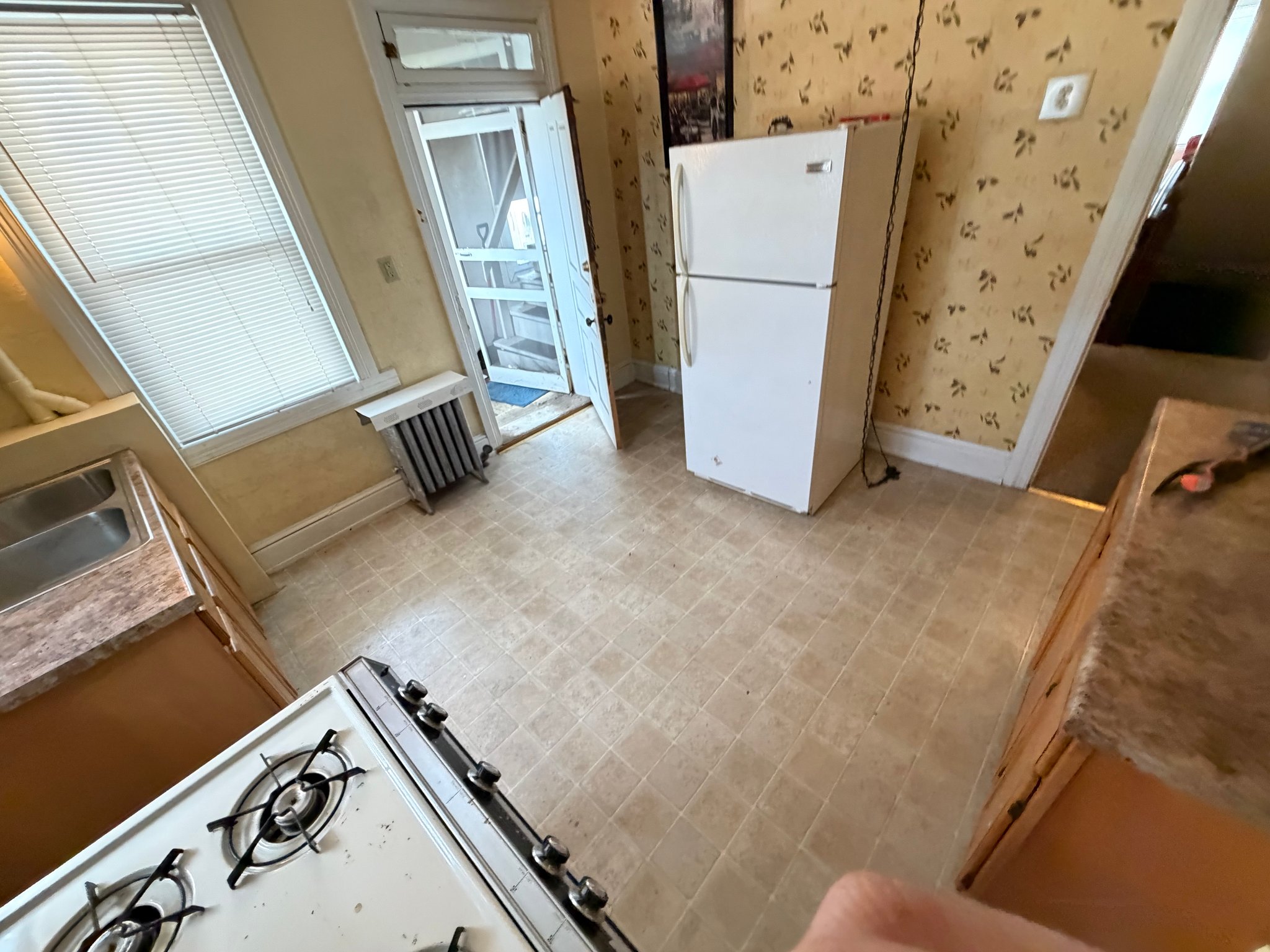 York Apartment: 834 Latimer St