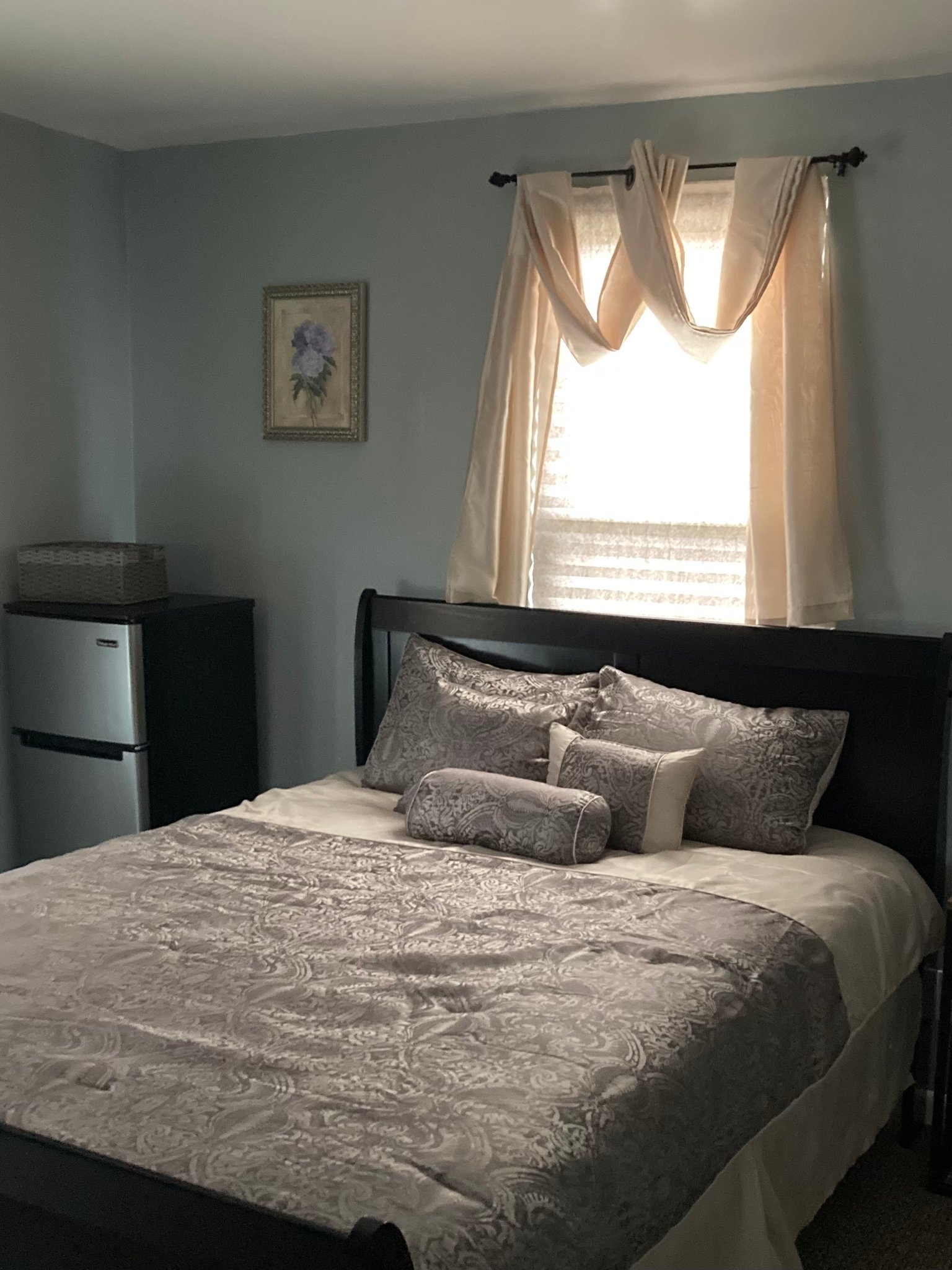 Gwynn Oak Single Room: 3825 Milford Ave