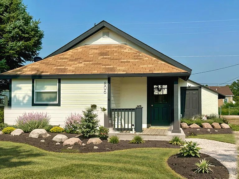 Scott City House: 806 S College St