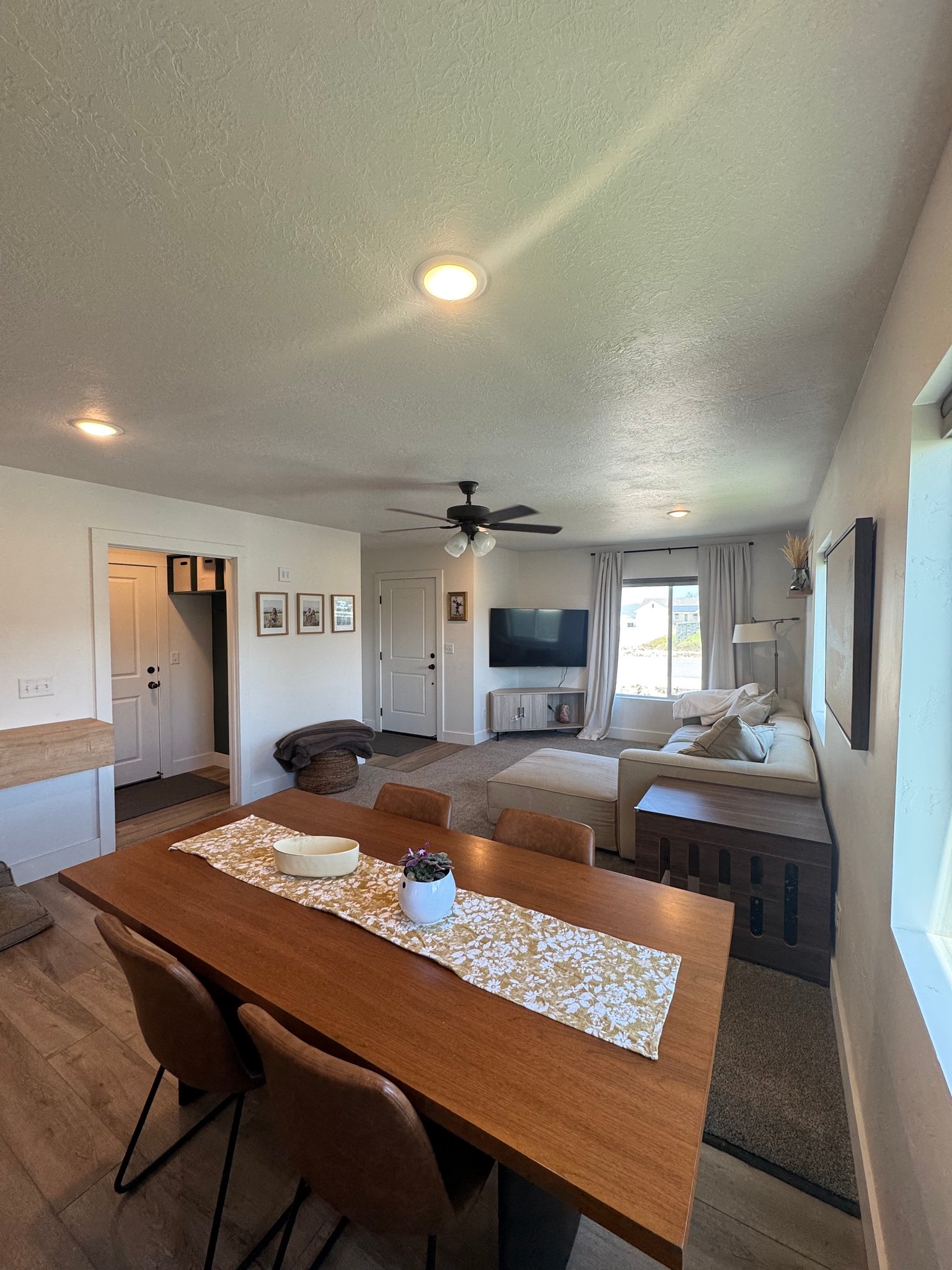 Kamas House: 61 West Frontier Lane