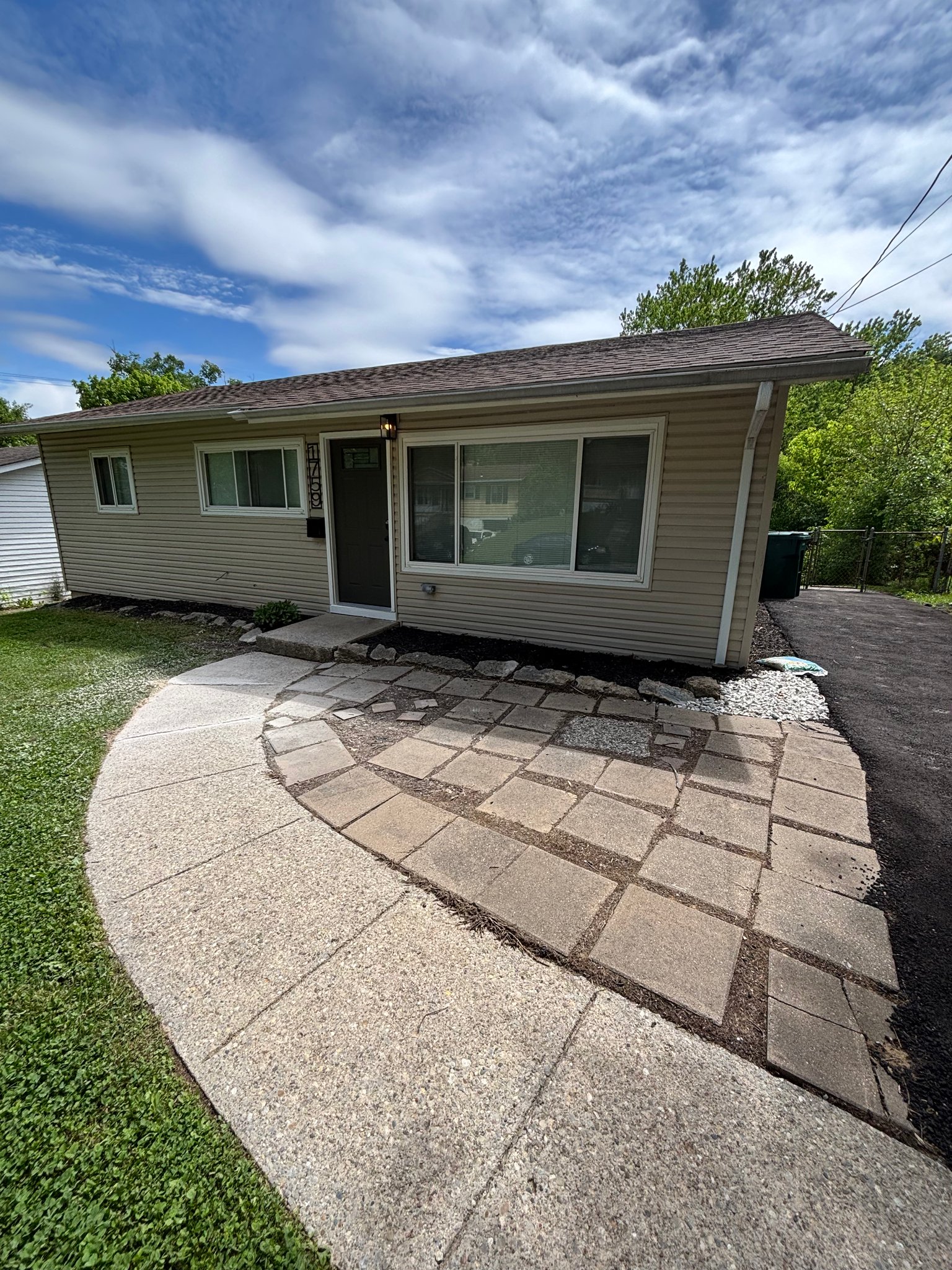 Cincinnati House: 1759 Monterey Ct