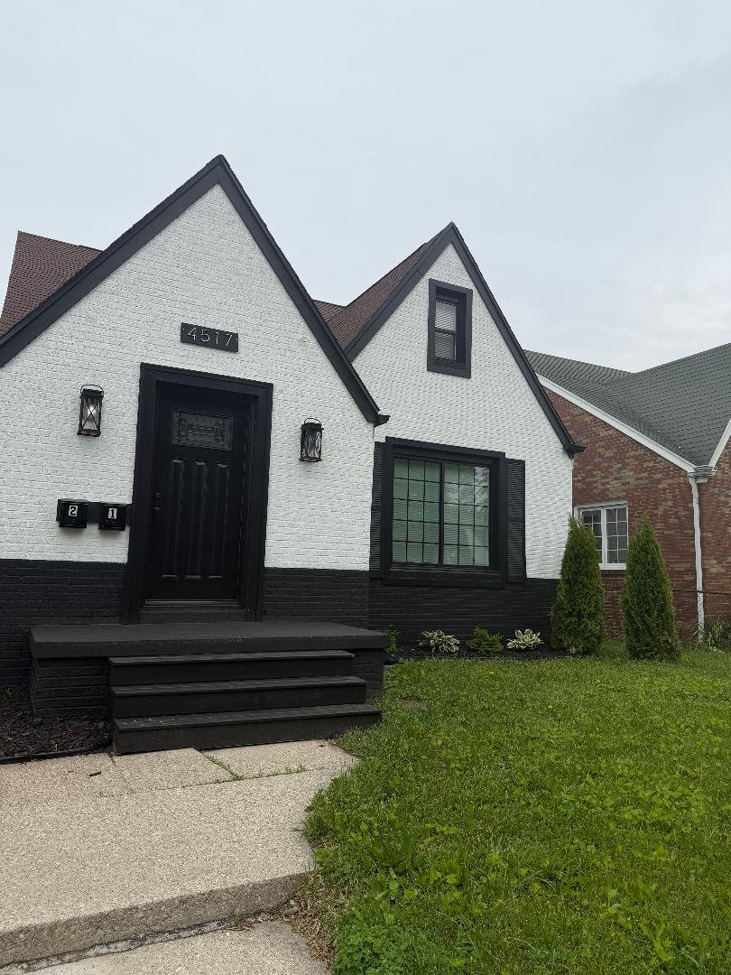 Toledo Other: 4517 Douglas Rd