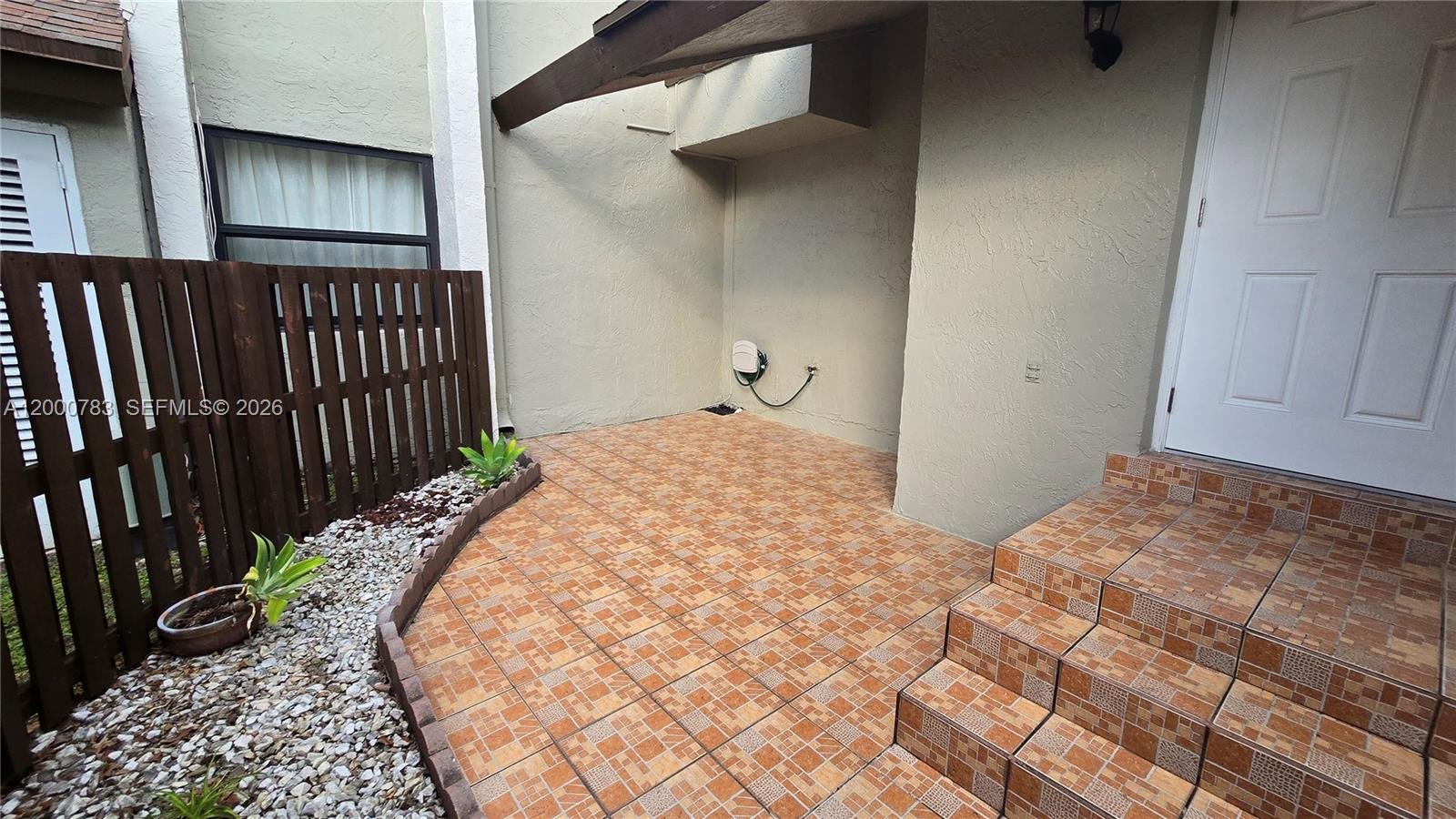 Miami Condo: 9970 NW 9th st Cir