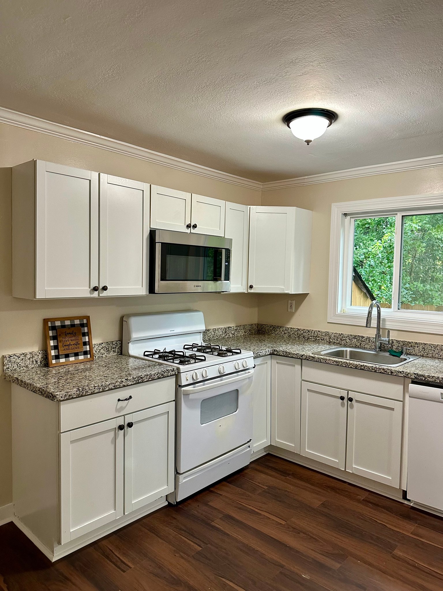 Mandeville Multiplex: 1810 Monroe St