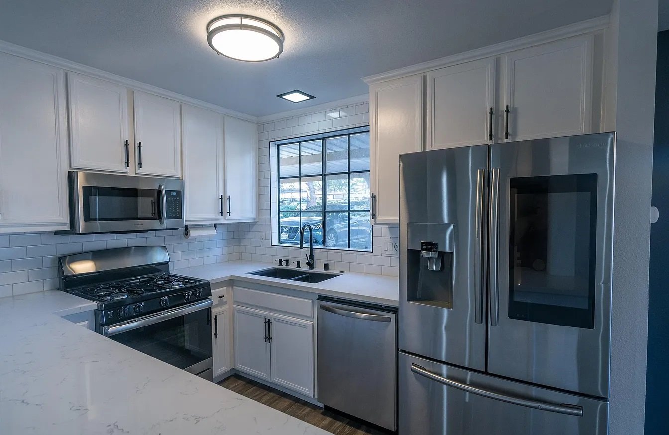 San Diego Condo: 7369 Calle Cristobal