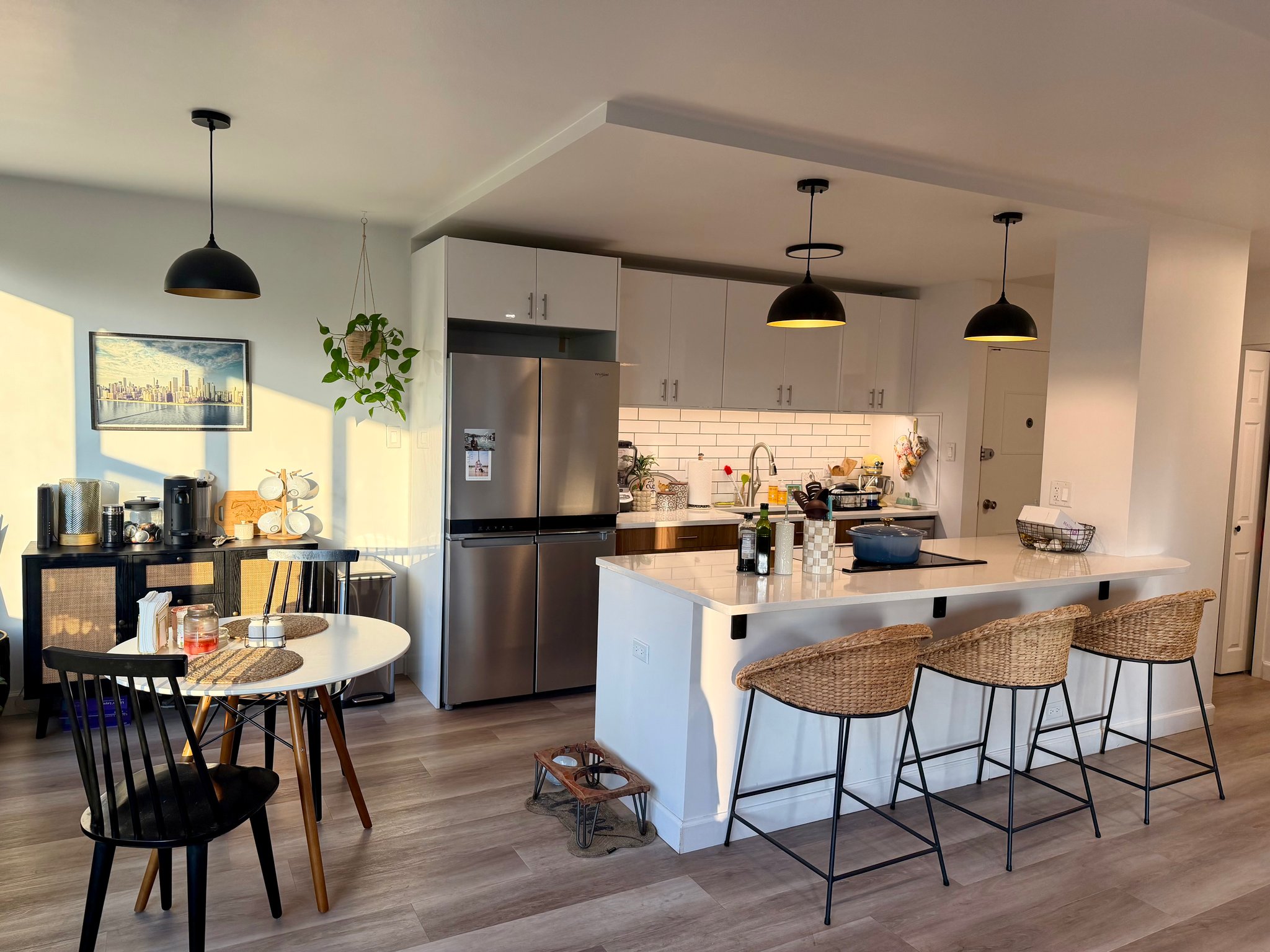 Chicago Condo: 360 W Wellington AVE