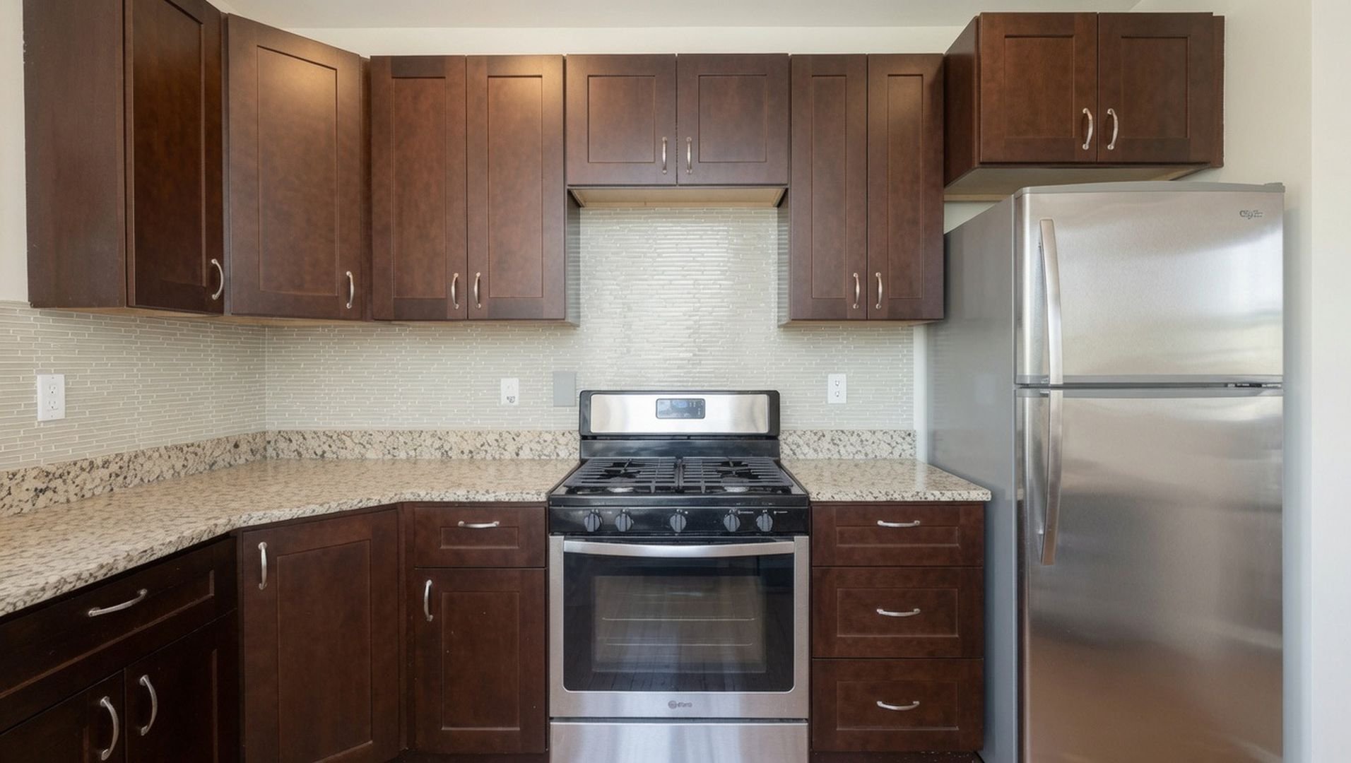 Chicago Apartment: 533 W Wrightwood