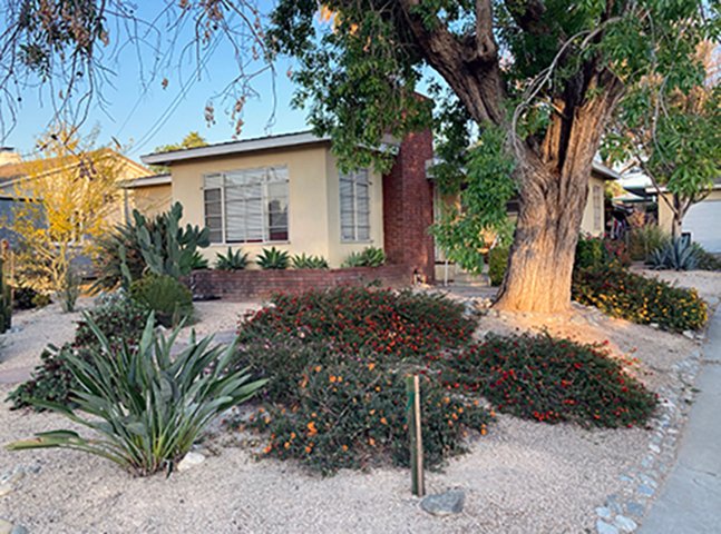 Redlands House: 811 W. Clark St.