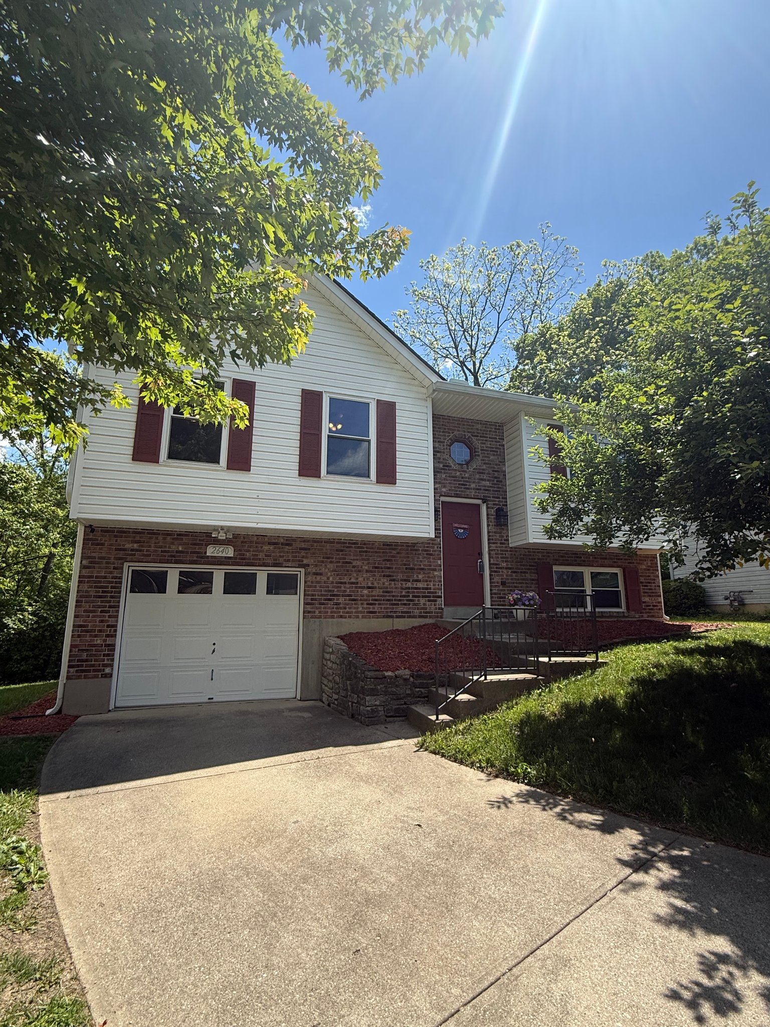 Covington House: 2640 Ridgecrest Ln