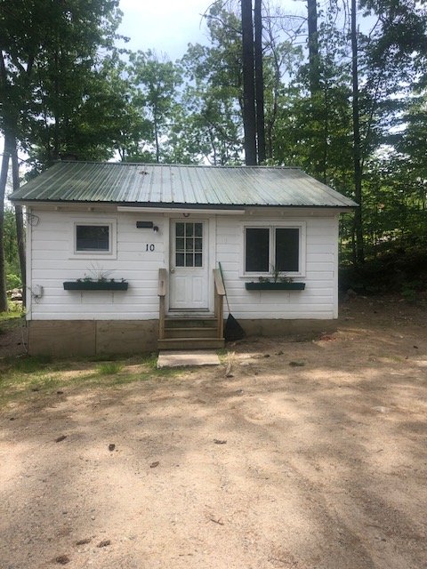 Sebago House: 694 Sebago Rd