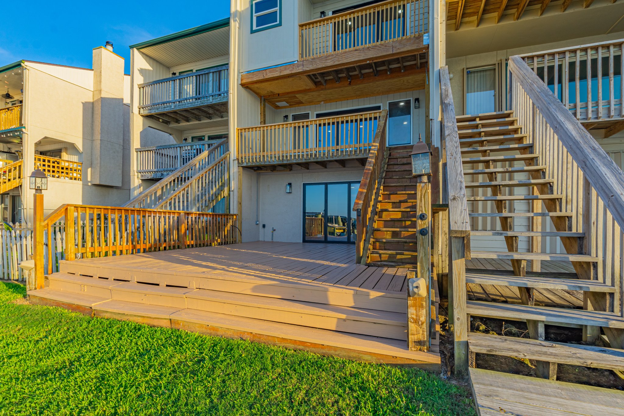 Fort Walton Beach Townhome: 810 Eglin Pkwy NE