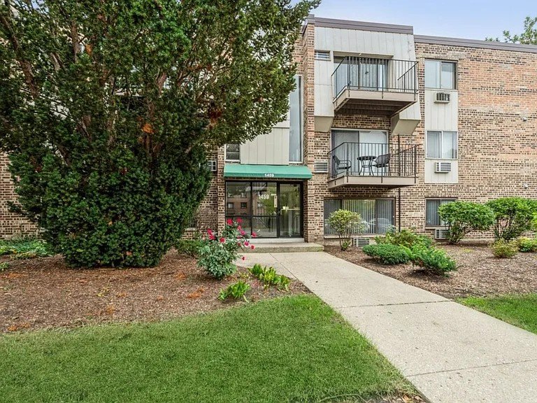 Palatine Condo: 1459 N Winslowe Dr unit 301